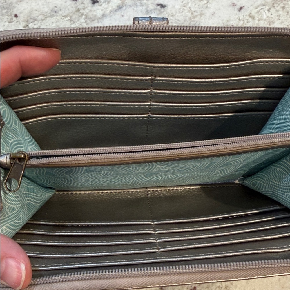 The Sak Metallic Silver Wristlet- NWOT - Picture 9 of 12